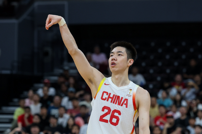 开云体育下载安装-报平安!朱俊龙末节受伤下场 赛后:伤病没事不用做核磁共振