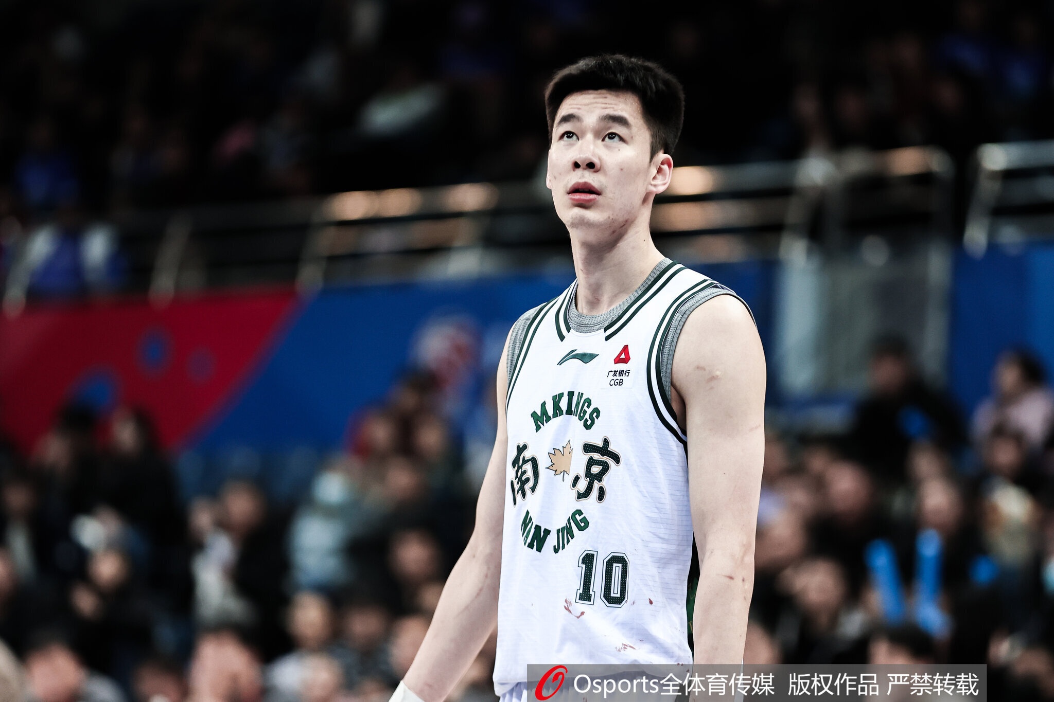 开云体育下载app官网-媒体人:白边开外援DPOY先例&国内球员很难了 郭昊文自毁前程落选